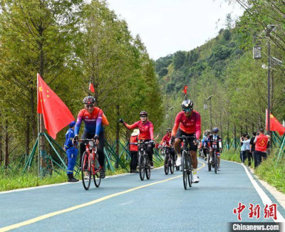 福建省南平市崇陽溪漫遊道开通 串聯武夷山多個自然與人文地標景觀