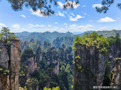 張家界旅遊團580元,人均不到1000搞定行程+景點+住宿+美食！必看攻